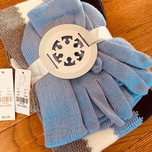 New York & Co Gloves Hat Scarf Set